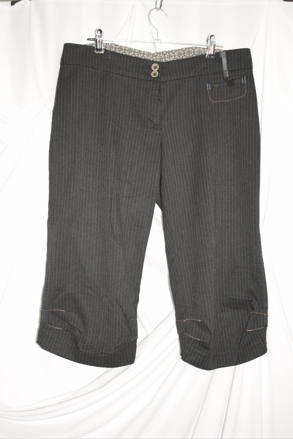 GREY PIN STRIPE CAPRIS by Cop Copine