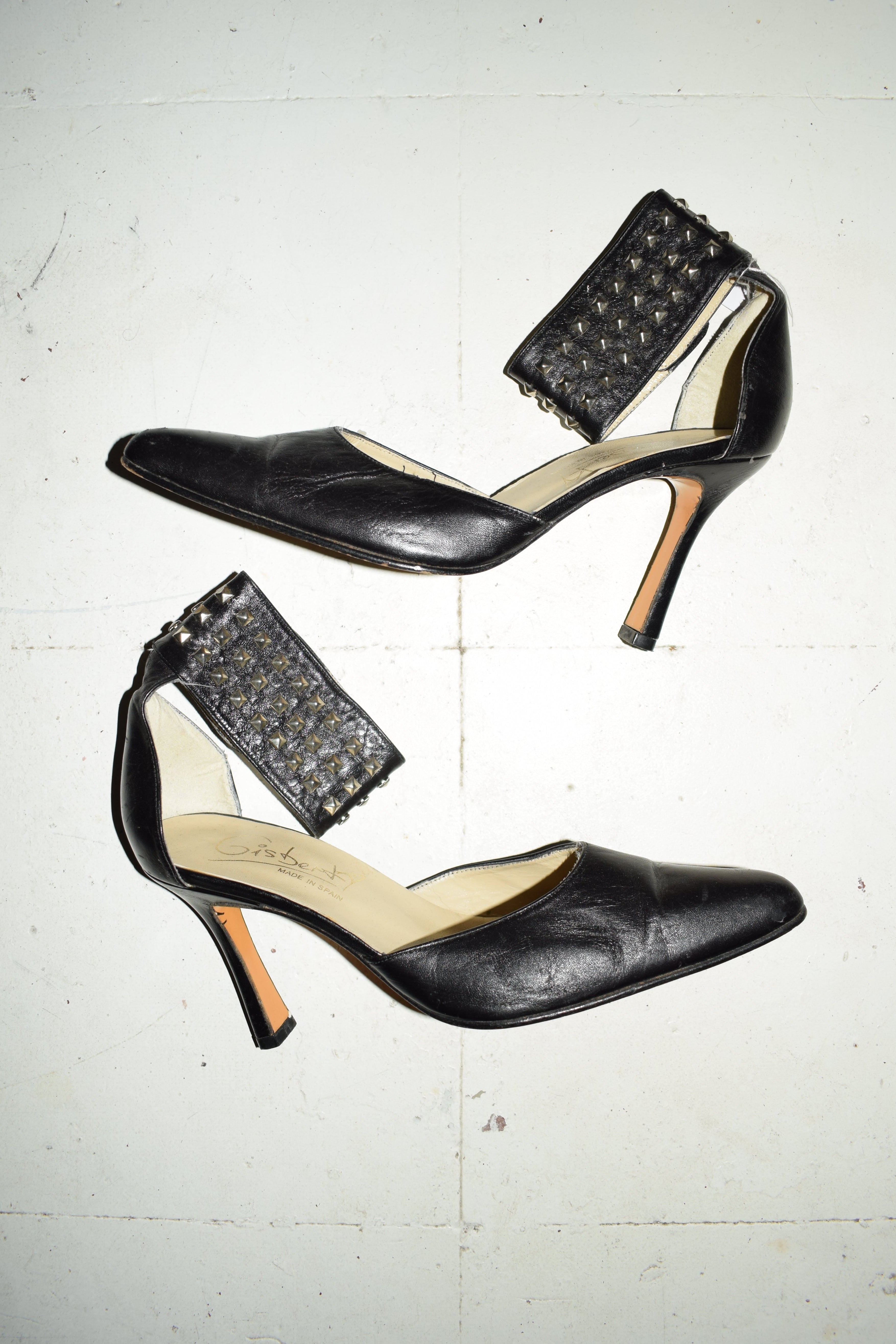 BLACK LEATHER KITTEN HEELS WITH STUD ANKLE CUFFS