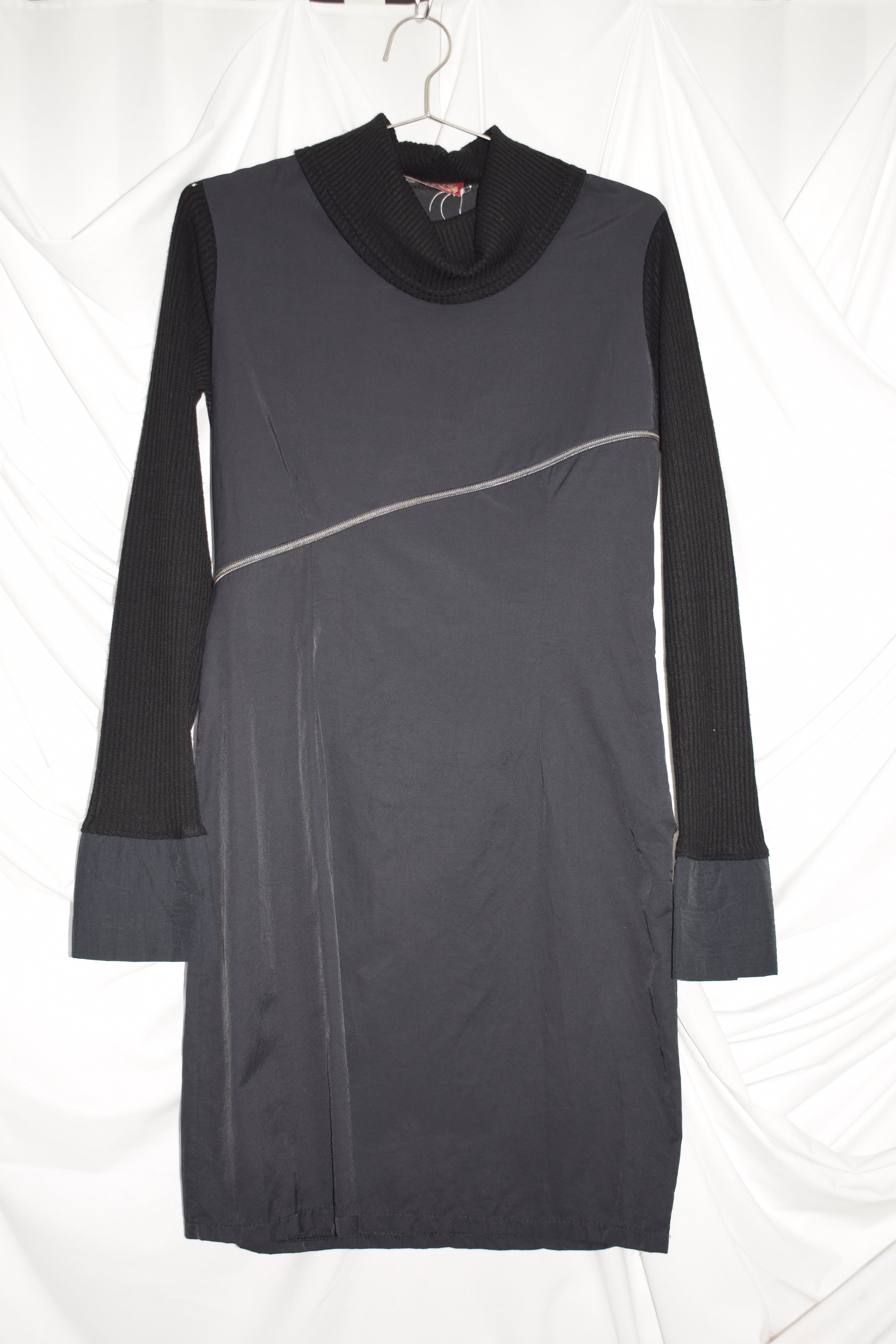 MINIMALIST GREY MIDI DRESS WITH CROSS OVER ZIP