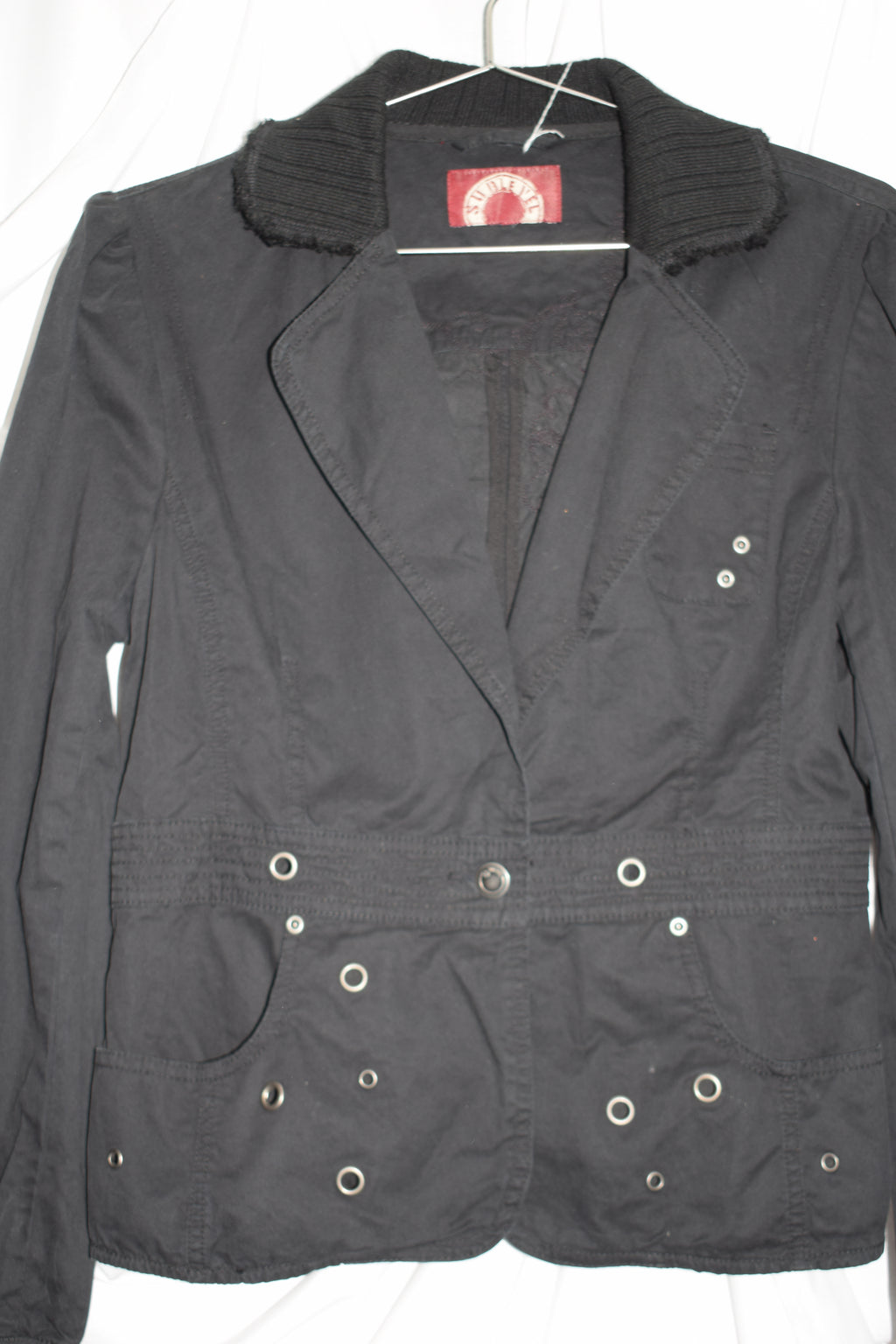 BLAZER-STYLE LIGHTWEIGHT BLACK JACKET