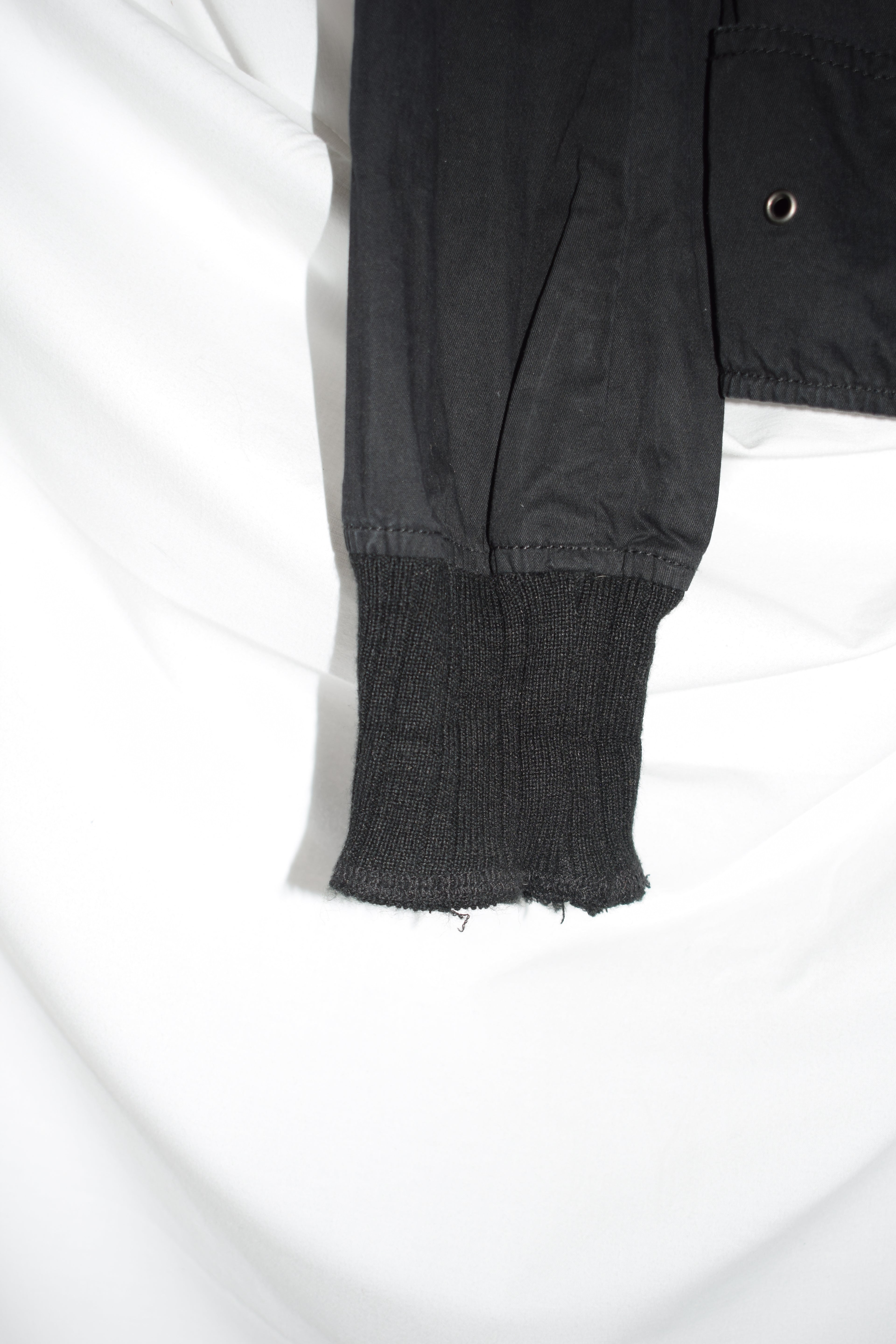 BLAZER-STYLE LIGHTWEIGHT BLACK JACKET