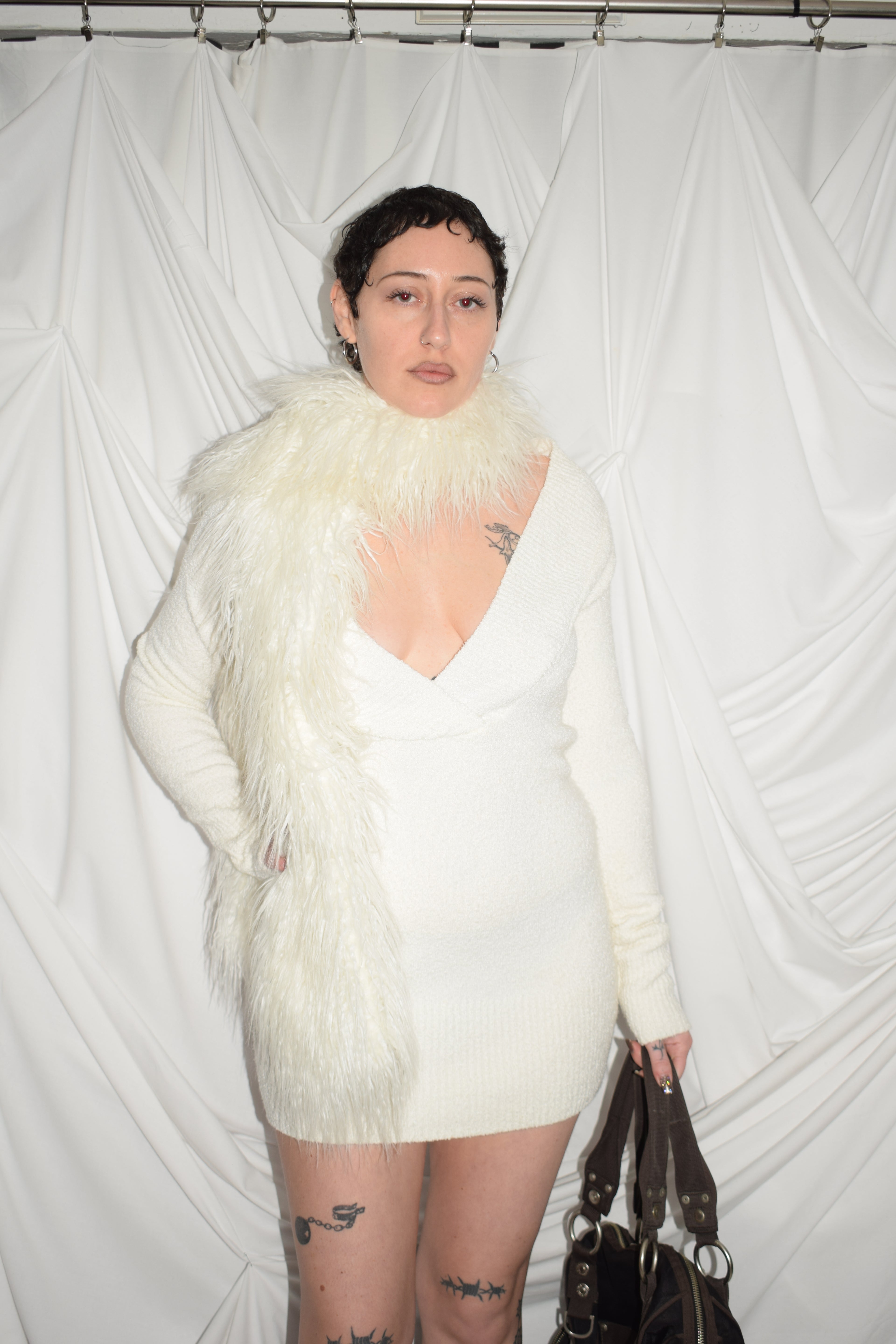 WHITE HEAVY KINT LONGSLEEVE DRESS