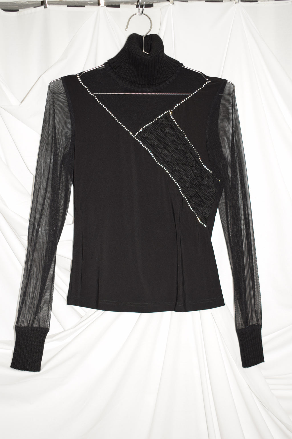 LONG SLEEVE MESH TOP WITH DIAMONTE DETAILS