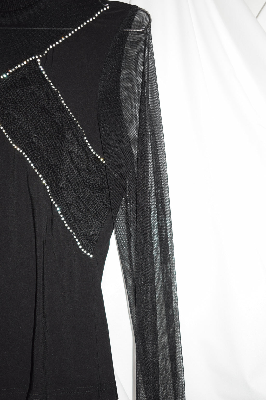 LONG SLEEVE MESH TOP WITH DIAMONTE DETAILS
