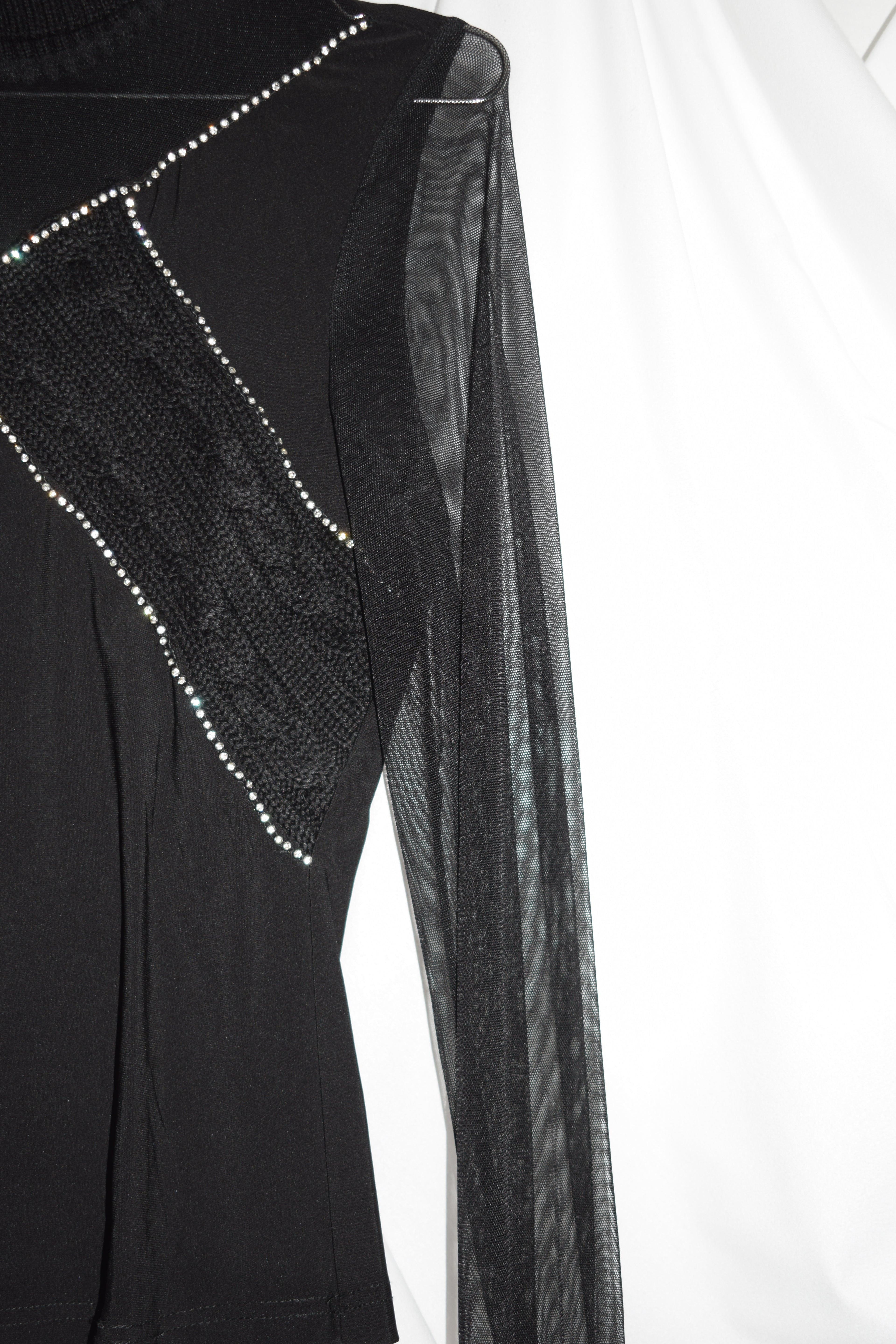 LONG SLEEVE MESH TOP WITH DIAMONTE DETAILS