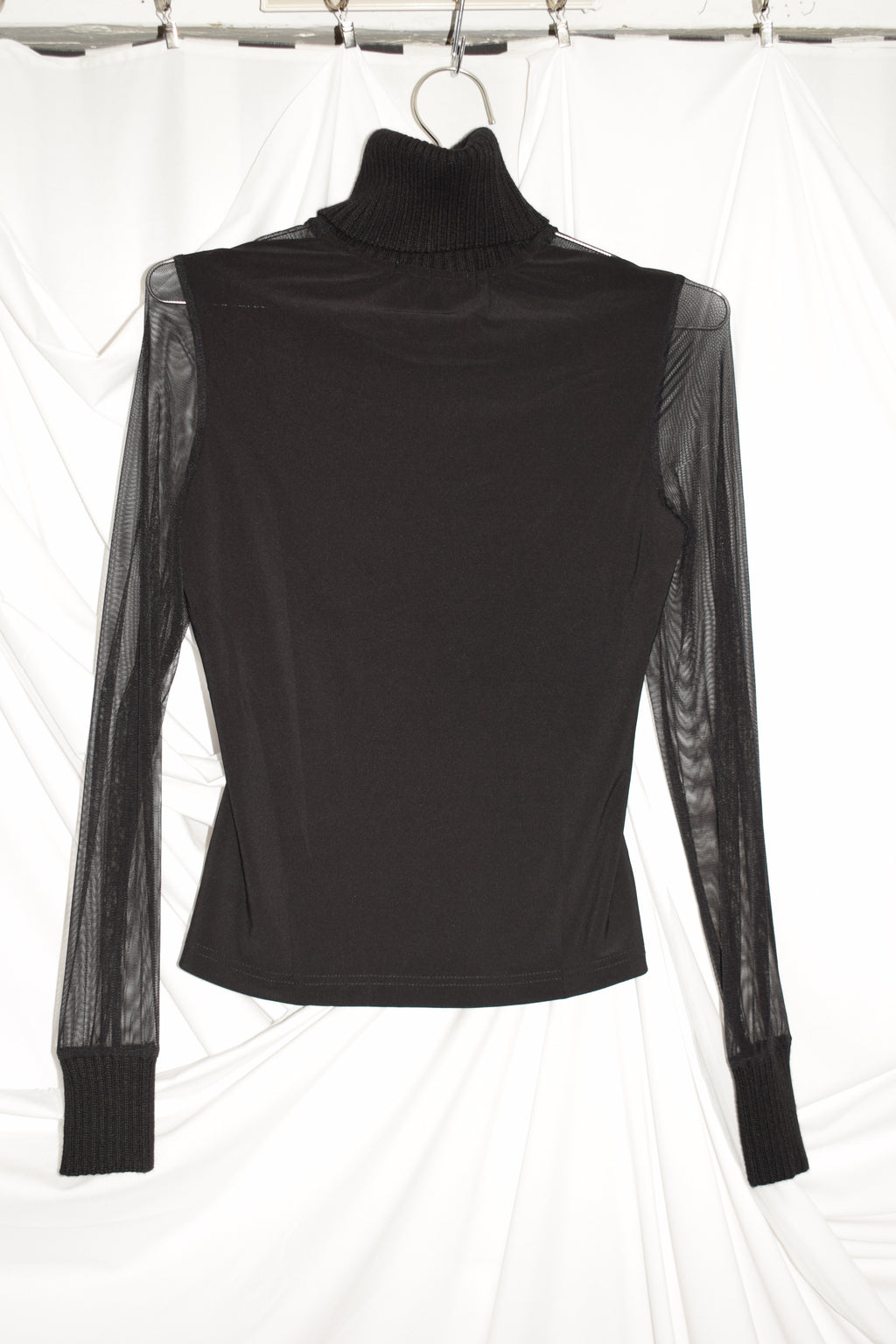 LONG SLEEVE MESH TOP WITH DIAMONTE DETAILS