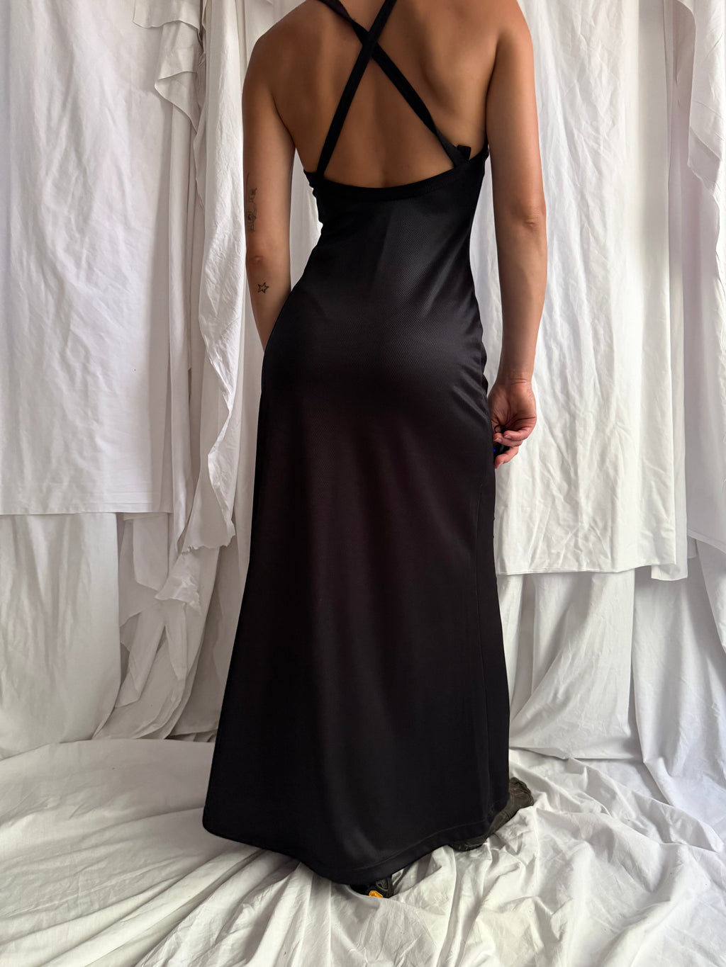 BLACK RUCHED MAXI DRESS