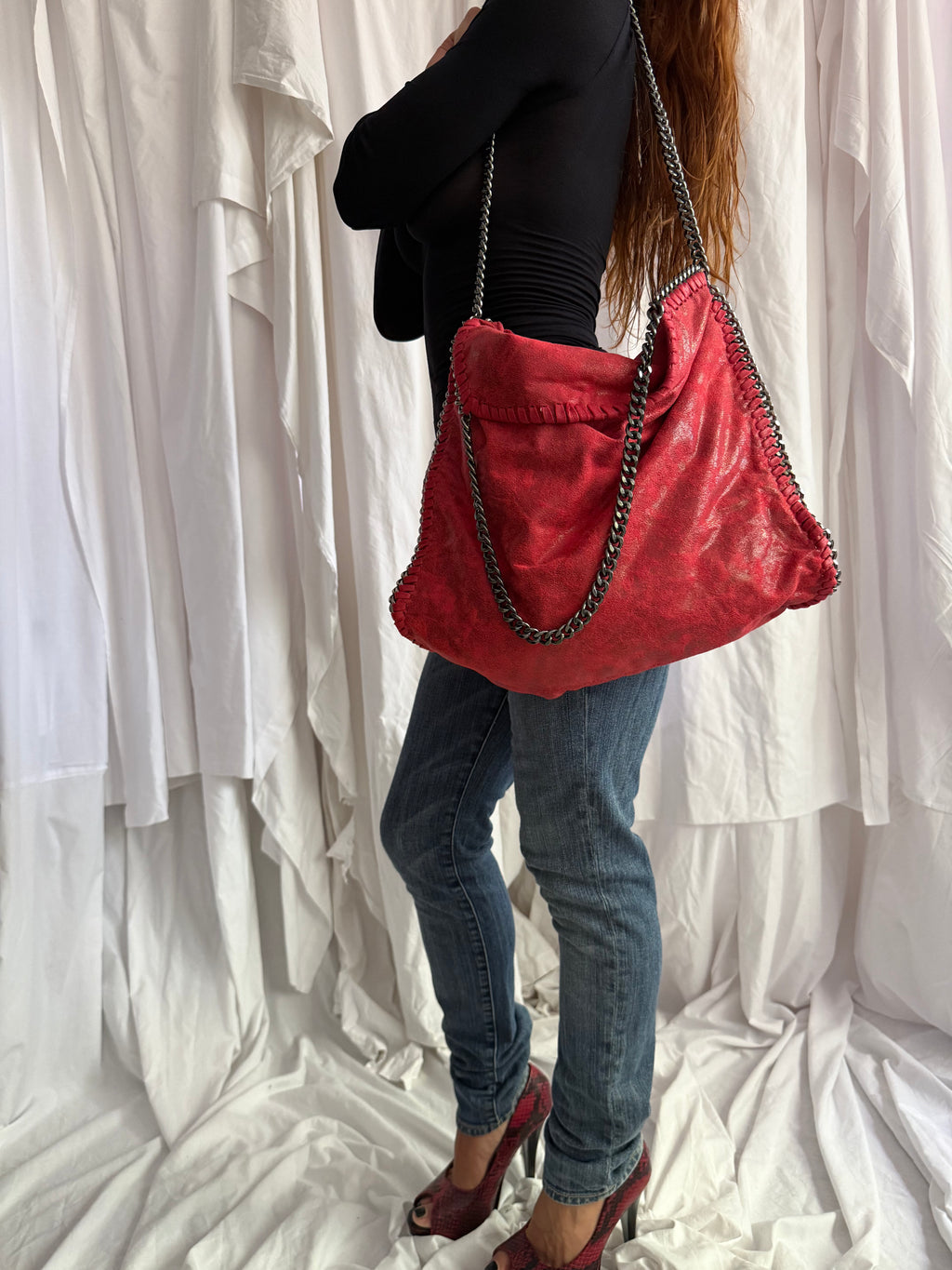 PINK CHAIN SHOULDER BAG