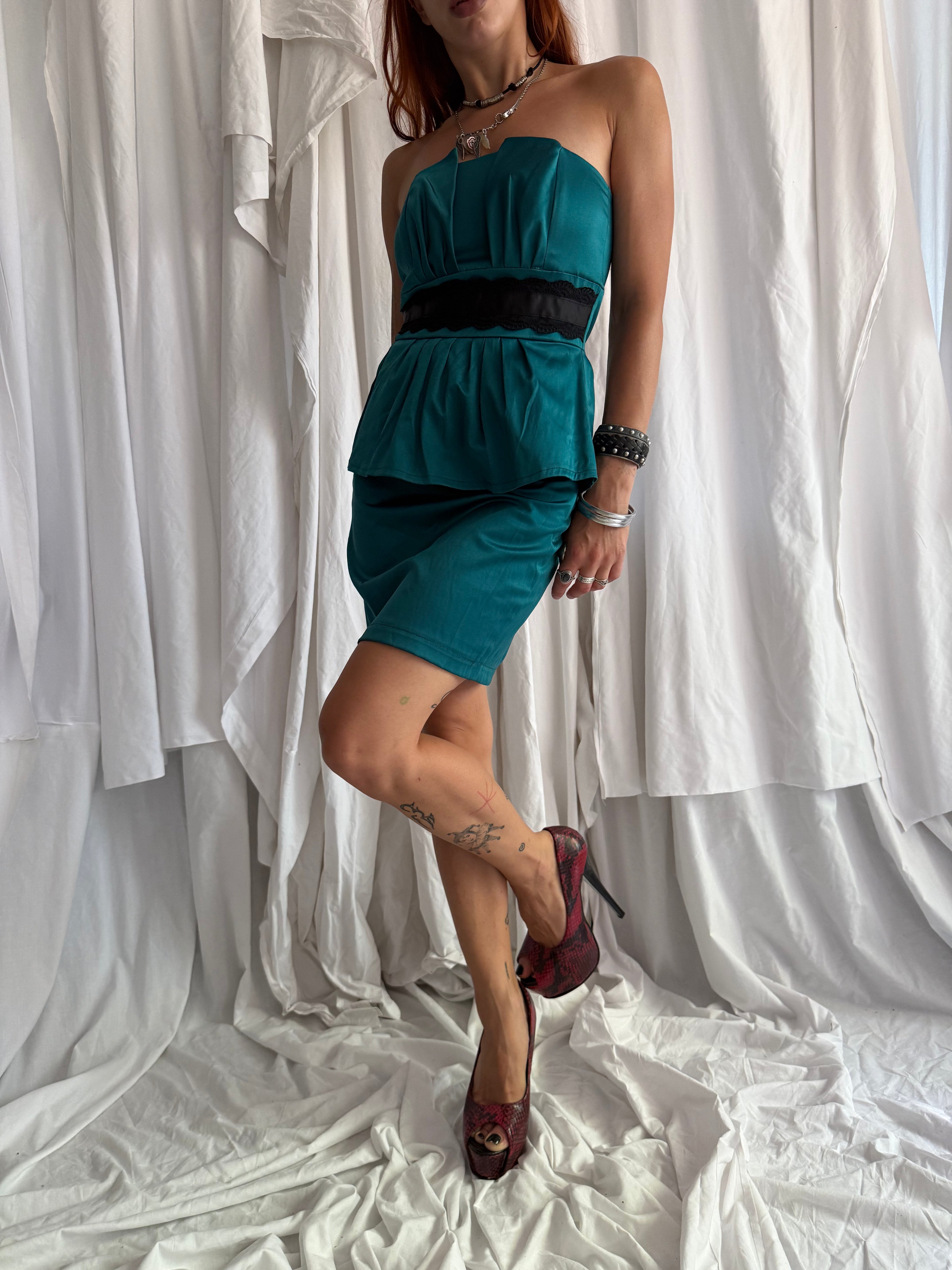 TEAL STRAPLESS PEPLUM MINI DRESS