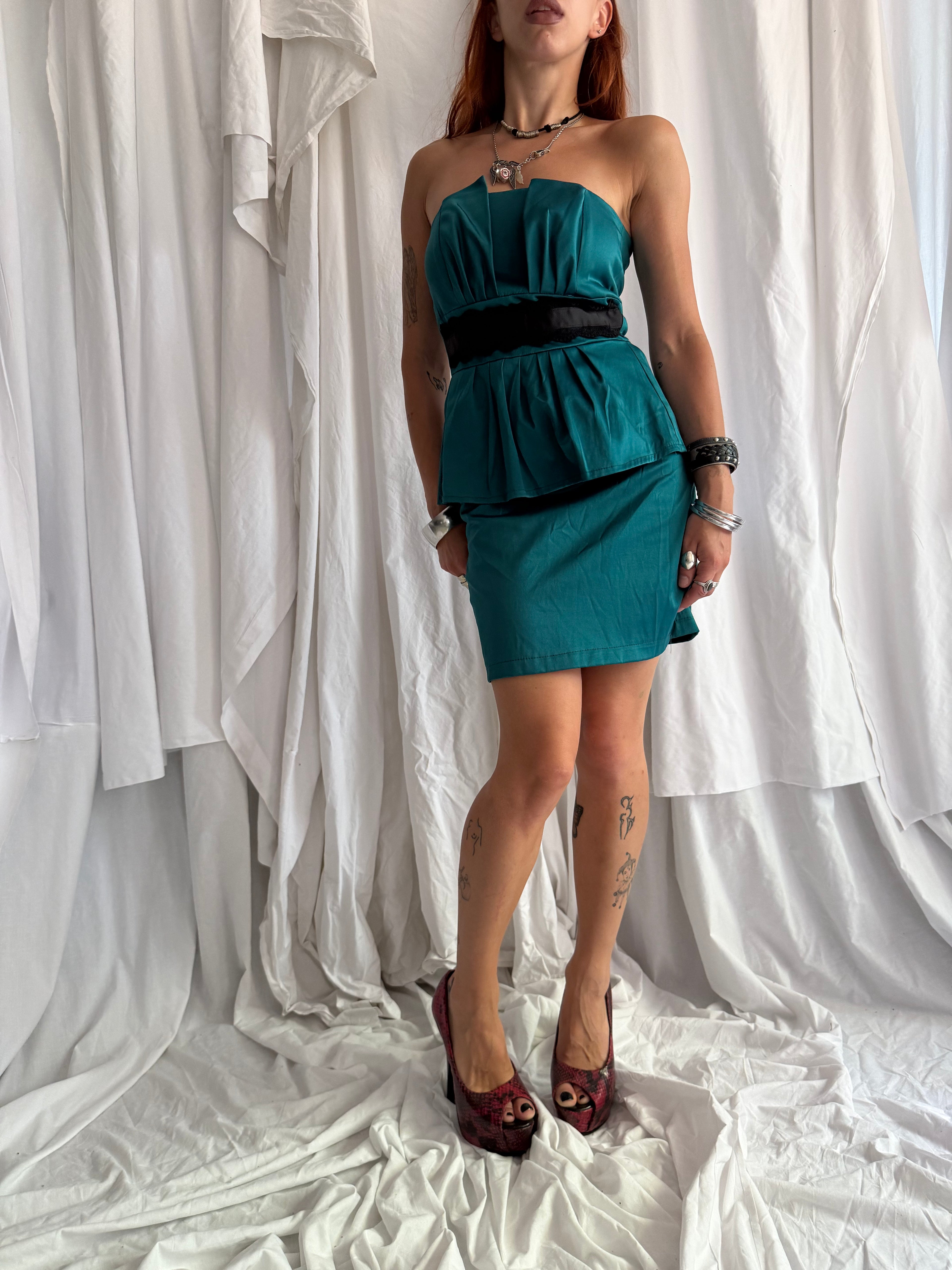 TEAL STRAPLESS PEPLUM MINI DRESS