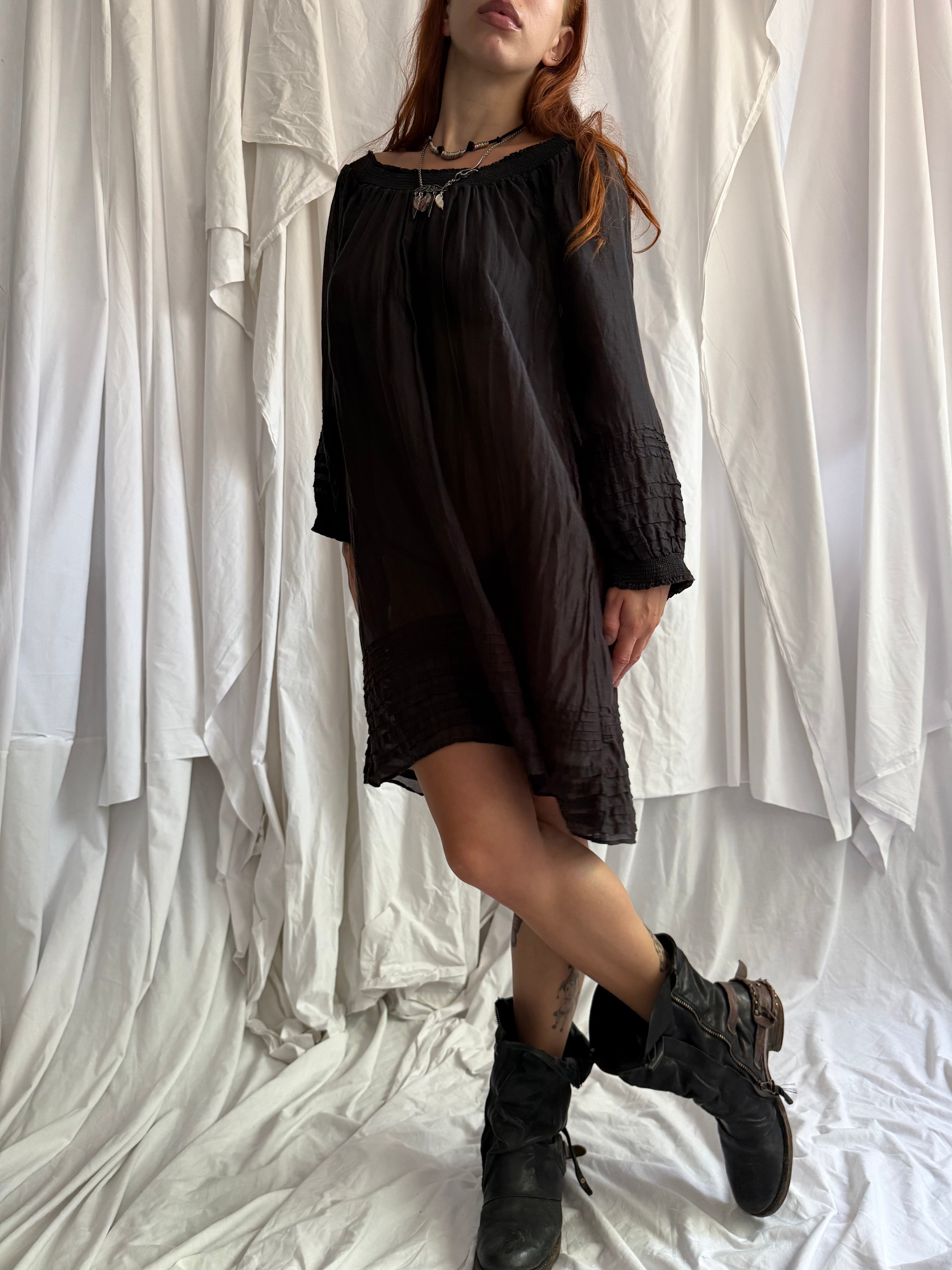 BOHO CRINKLE TUNIC DRESS – CHARCOAL OVERSIZED SMOCK DRESS